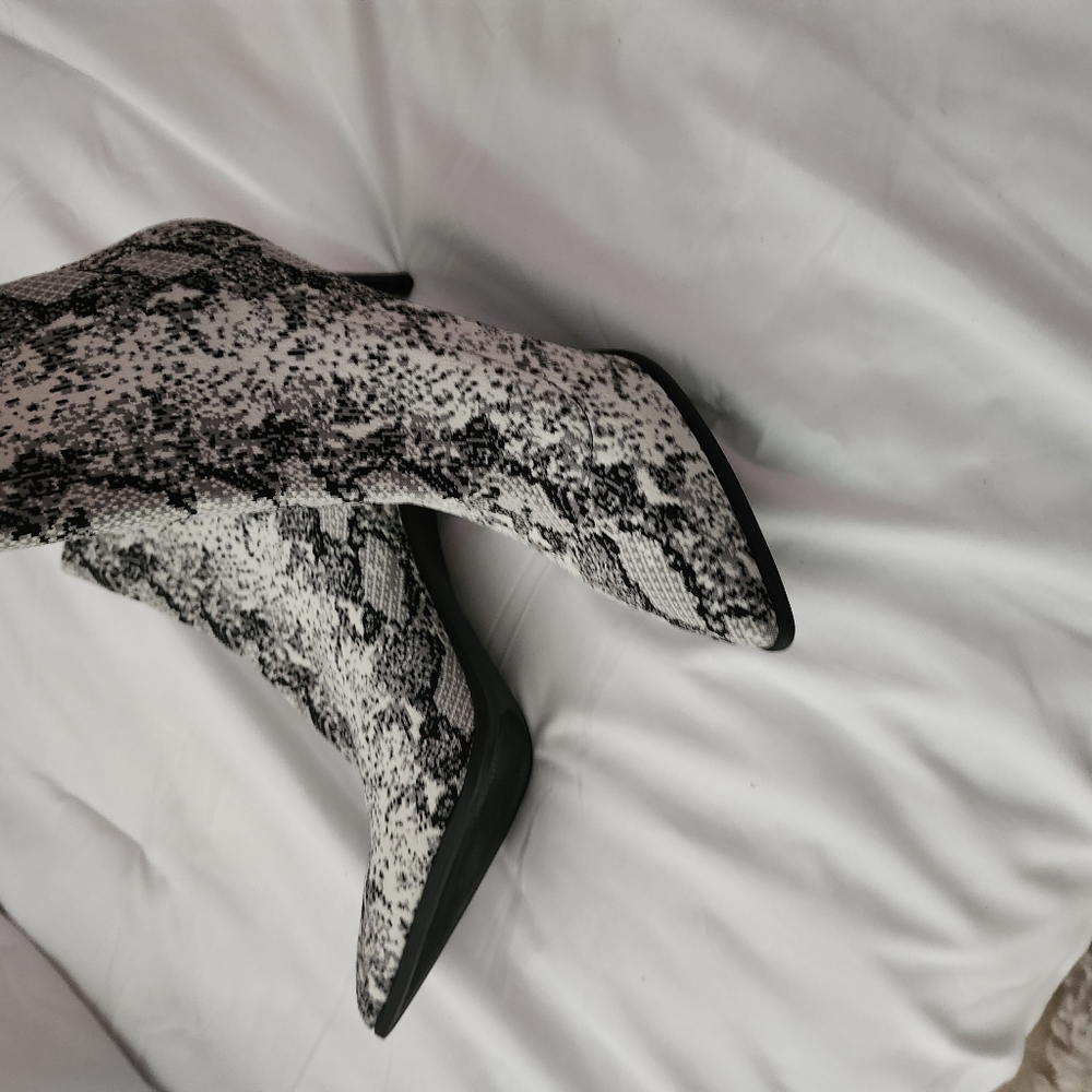 Boots - Picture 2 of 3